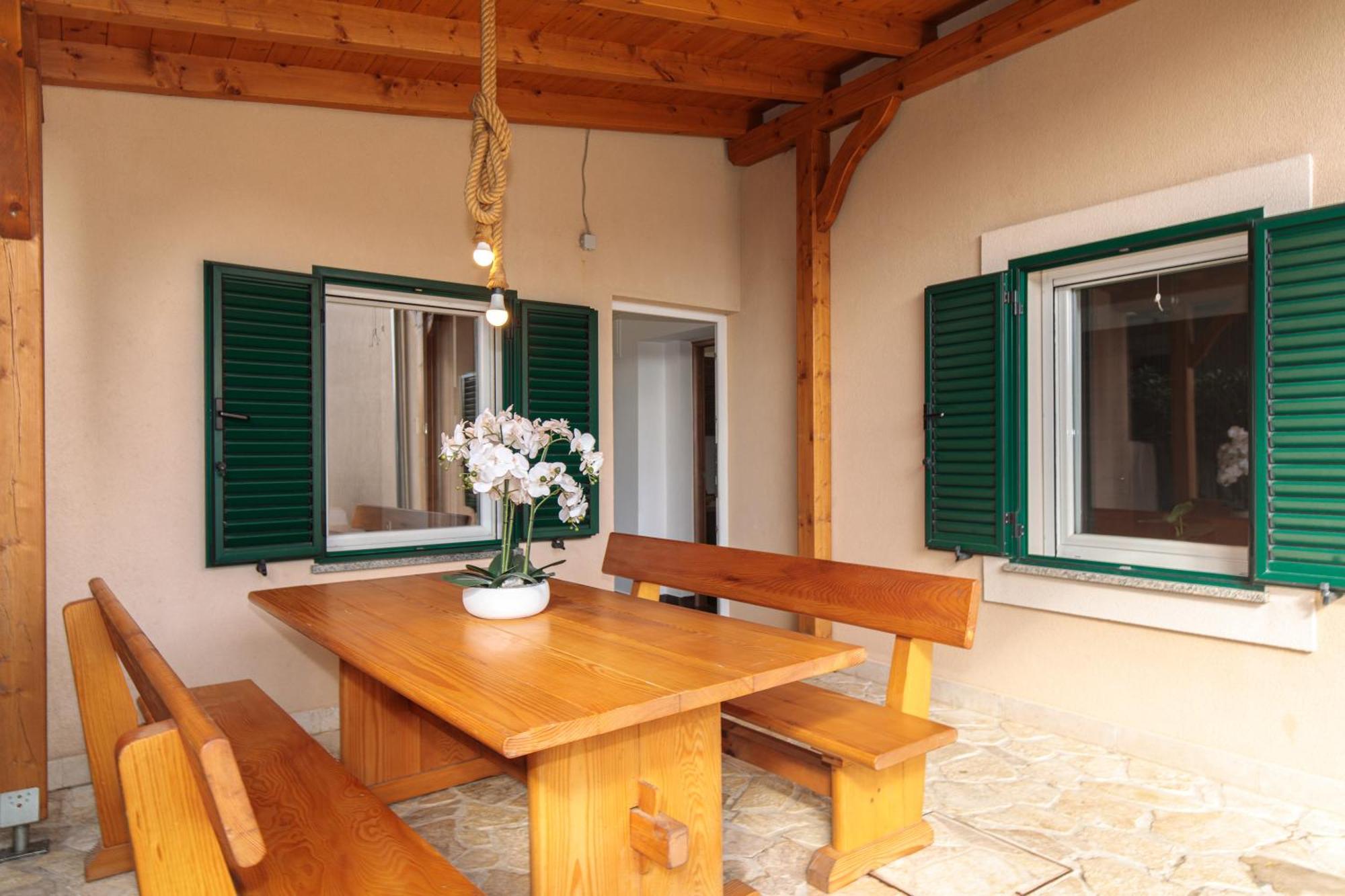 Apartments Tm Krk Town Exterior photo